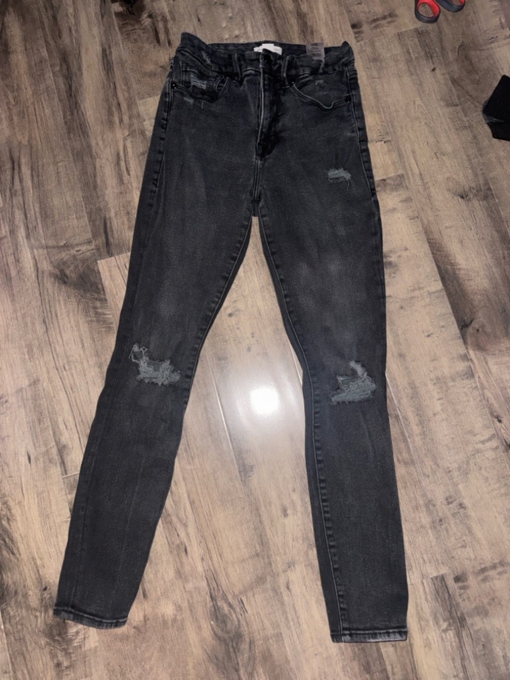 Good American Black Distressed Skinny Jeans High Rise Sz 2/26 Khloe K - Picture 2 of 12